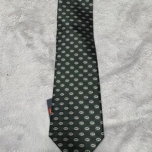 Colony sports wear NFL Green Silk Tie with NY Pattern.